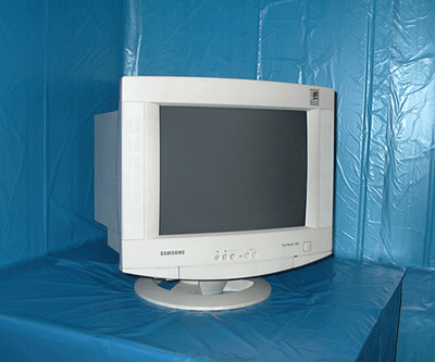 Монитор Samsung SyncMaster-15M